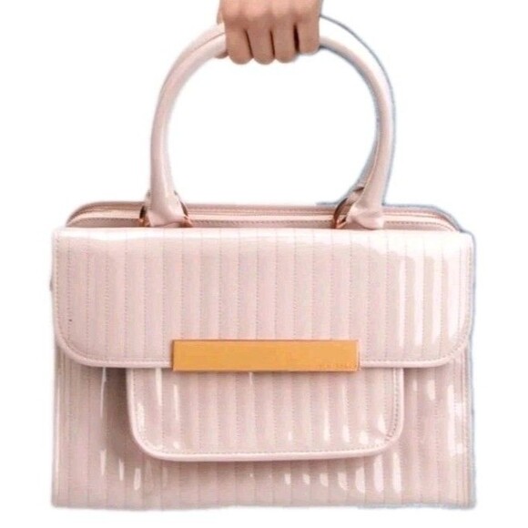 Ted Baker London Handbag Purse Patent Leather Quilted Tote Baby Pink Feminine - Picture 1 of 16